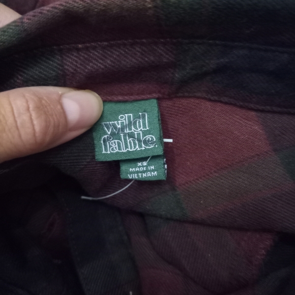 Wild Fable Red and Pink Boxy Button Down Shirt - Picture 2 of 2